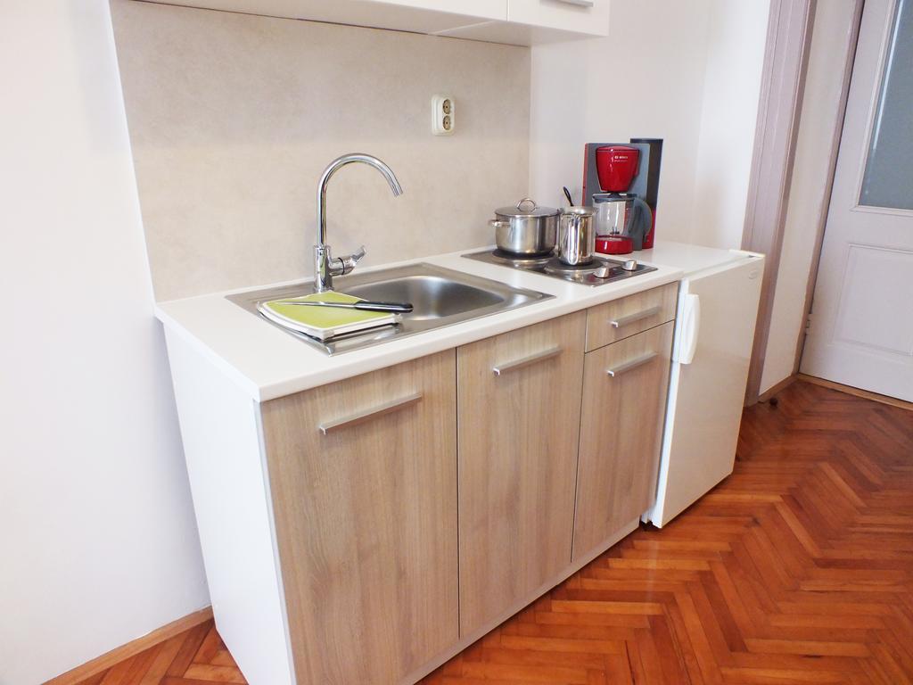 Apartman Draguc พูลา ภายนอก รูปภาพ