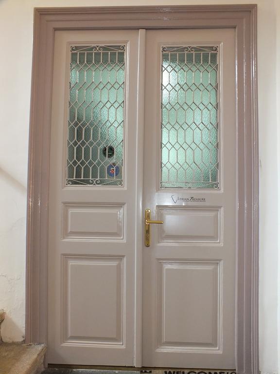 Apartman Draguc พูลา ภายนอก รูปภาพ