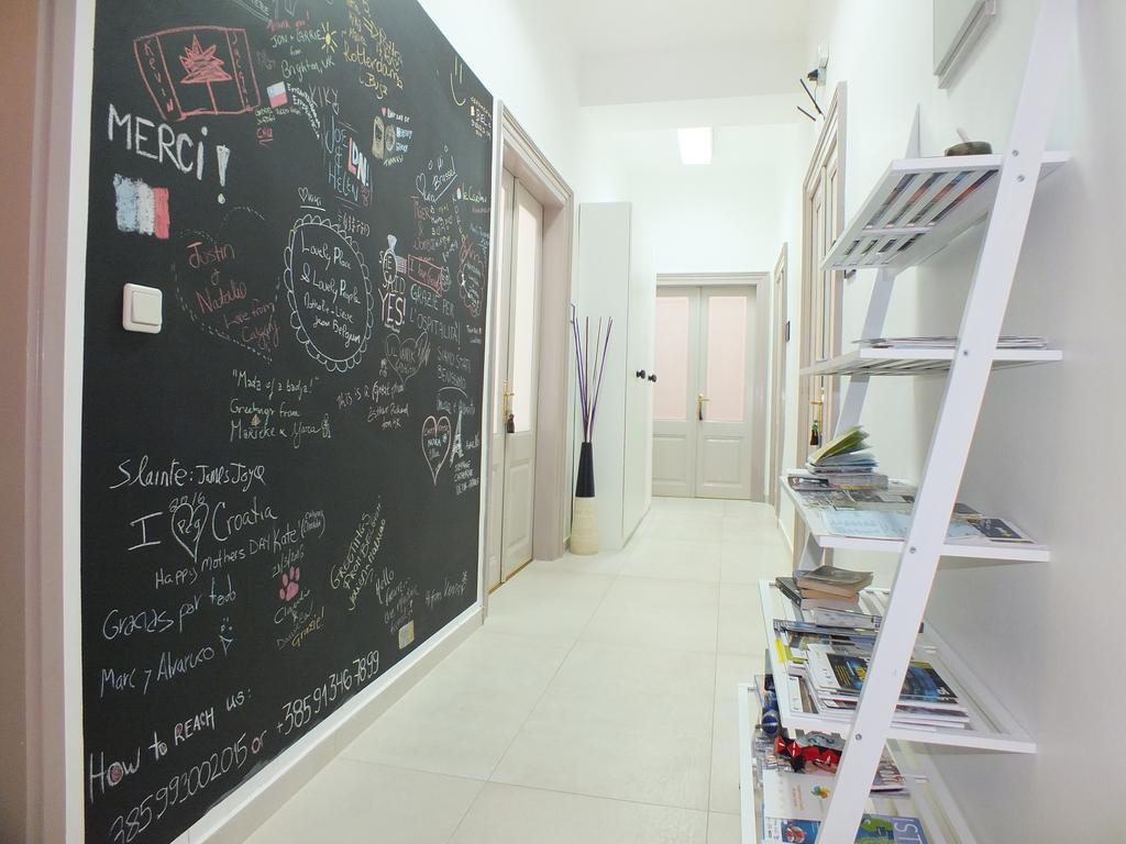 Apartman Draguc พูลา ภายนอก รูปภาพ